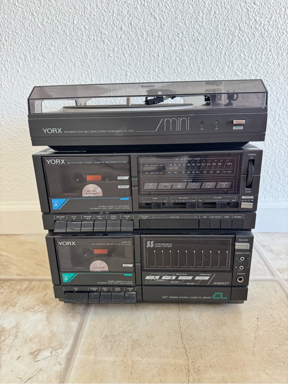 Yorx M2407 Vintage Turntable Cassette Player With Mini Record Player No Speakers